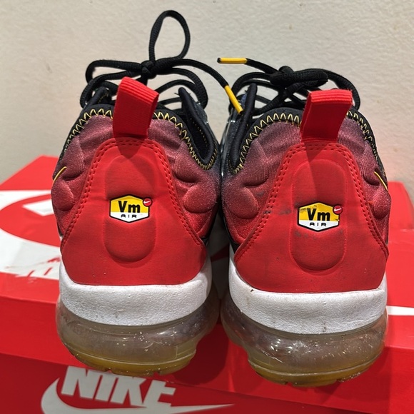 Nike VaporMax Plus in Blue and Red - Picture 6 of 9